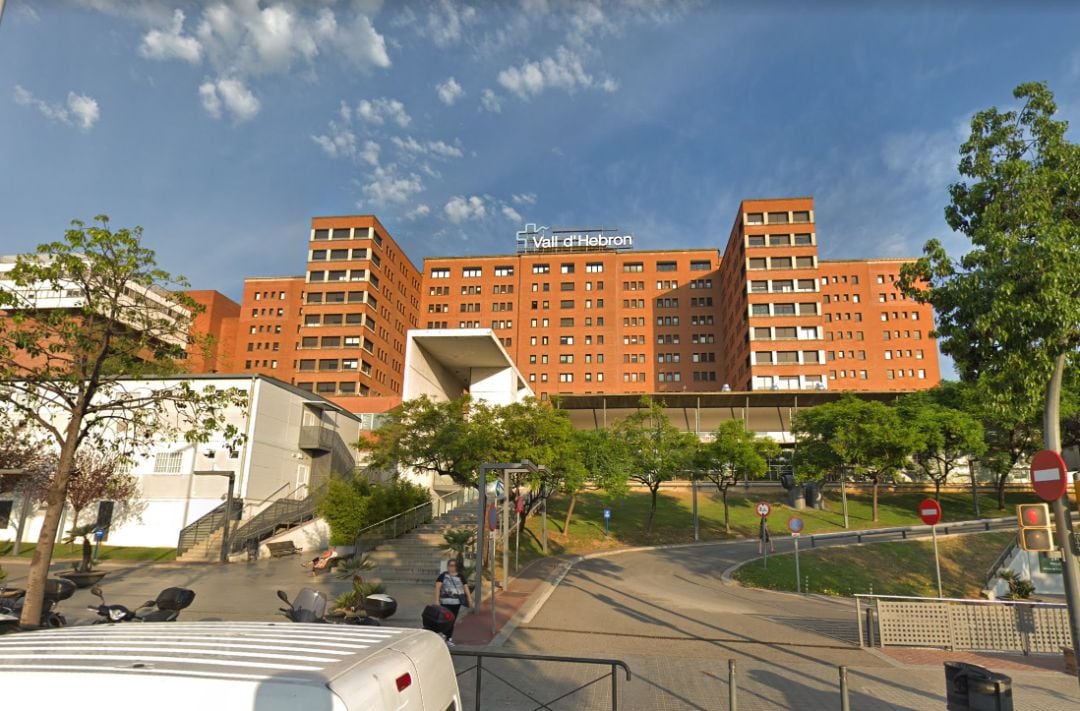 Façana de l'hospital general del complex de la Vall d'Hebron