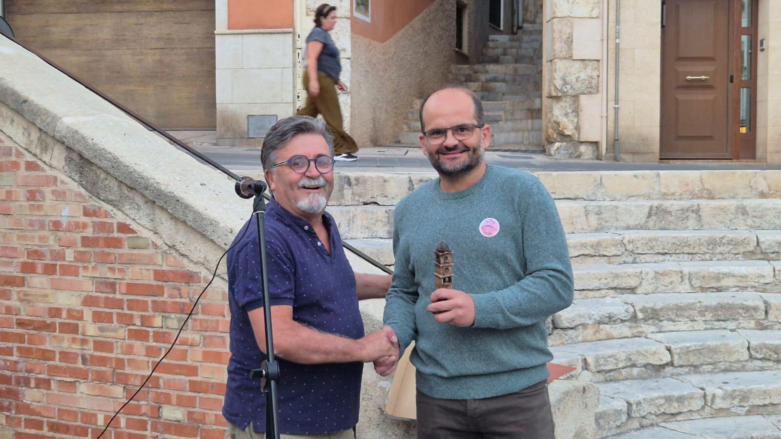 Entrega de &quot;la torre&quot;