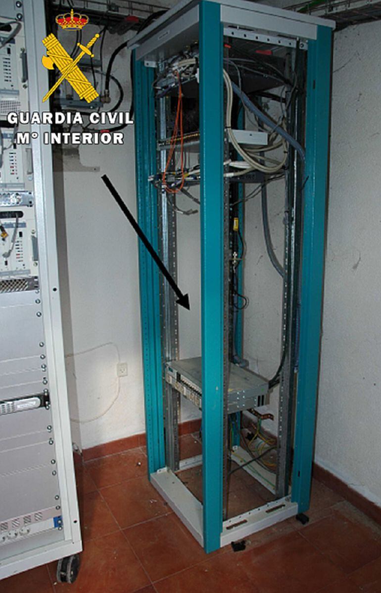 Hasta cinco estaciones de telefonía movil han sido asaltadas en la zona sur de la provincia para robar cable de cobre y baterías