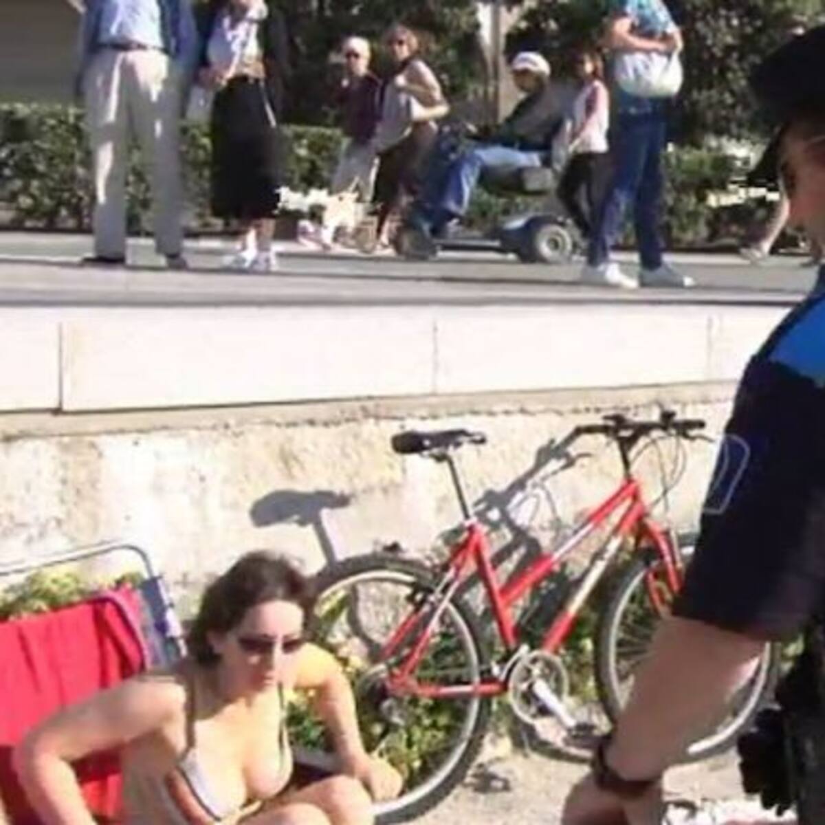 3.000 bañistas desalojados por la marea viva en A Coruña