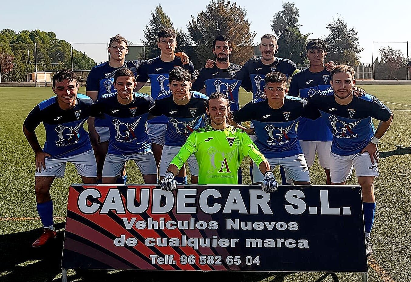 Plantilla inicial del CD Caudetano