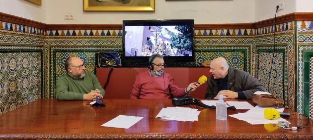 De izquierda a derecha, Manolo Romero, Paco García y Luis Chamorro