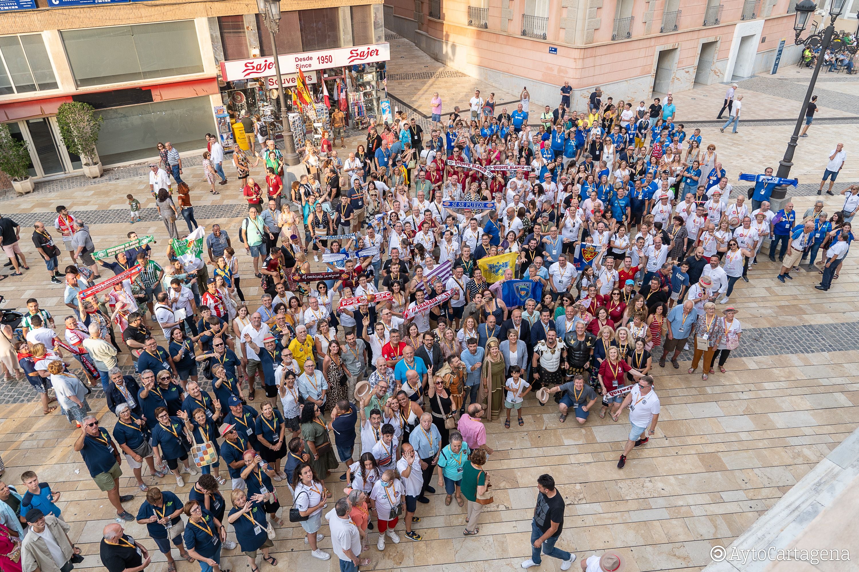 Más de mil aficionados celebran en Cartagena la rivalidad amistosa del fútbol