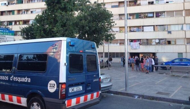 Operació antidroga al barri de la Mina de Sant Adrià de Besòs. Imatge del c/Saturn