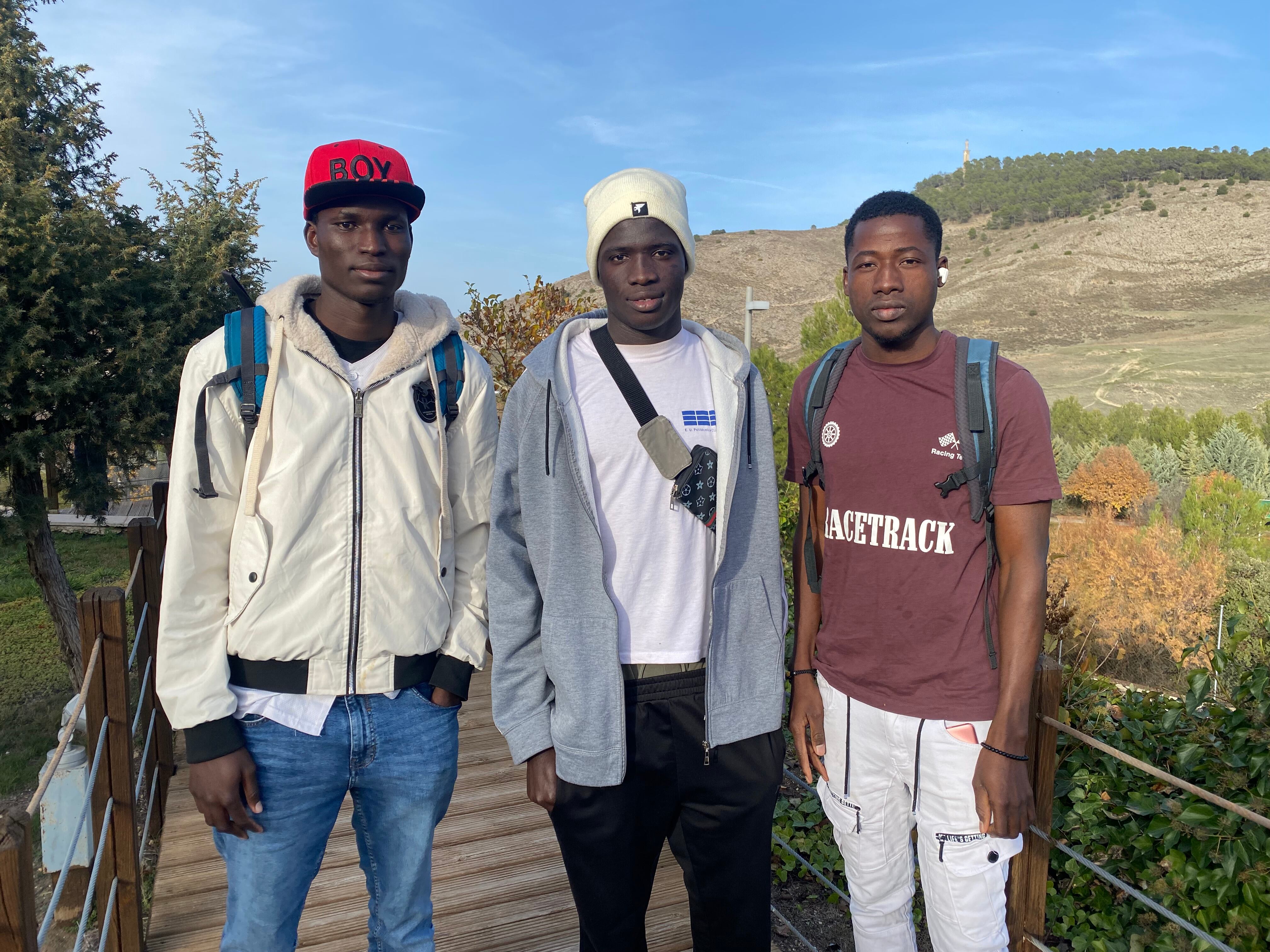 Fuseni, Facou y Dcricssa, alumnos de la Escuela de Pastores de Cuenca.