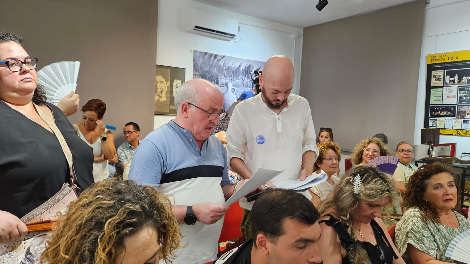 Momento del recitado de Antonio Plaza y Juan N. Rivas