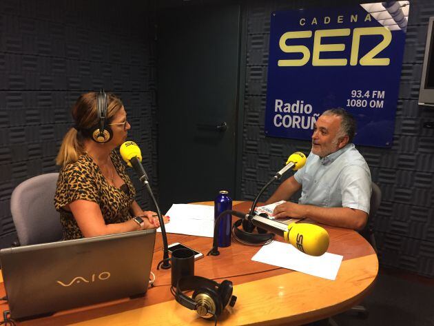 Mayte González entrevista al profesor Maceiras