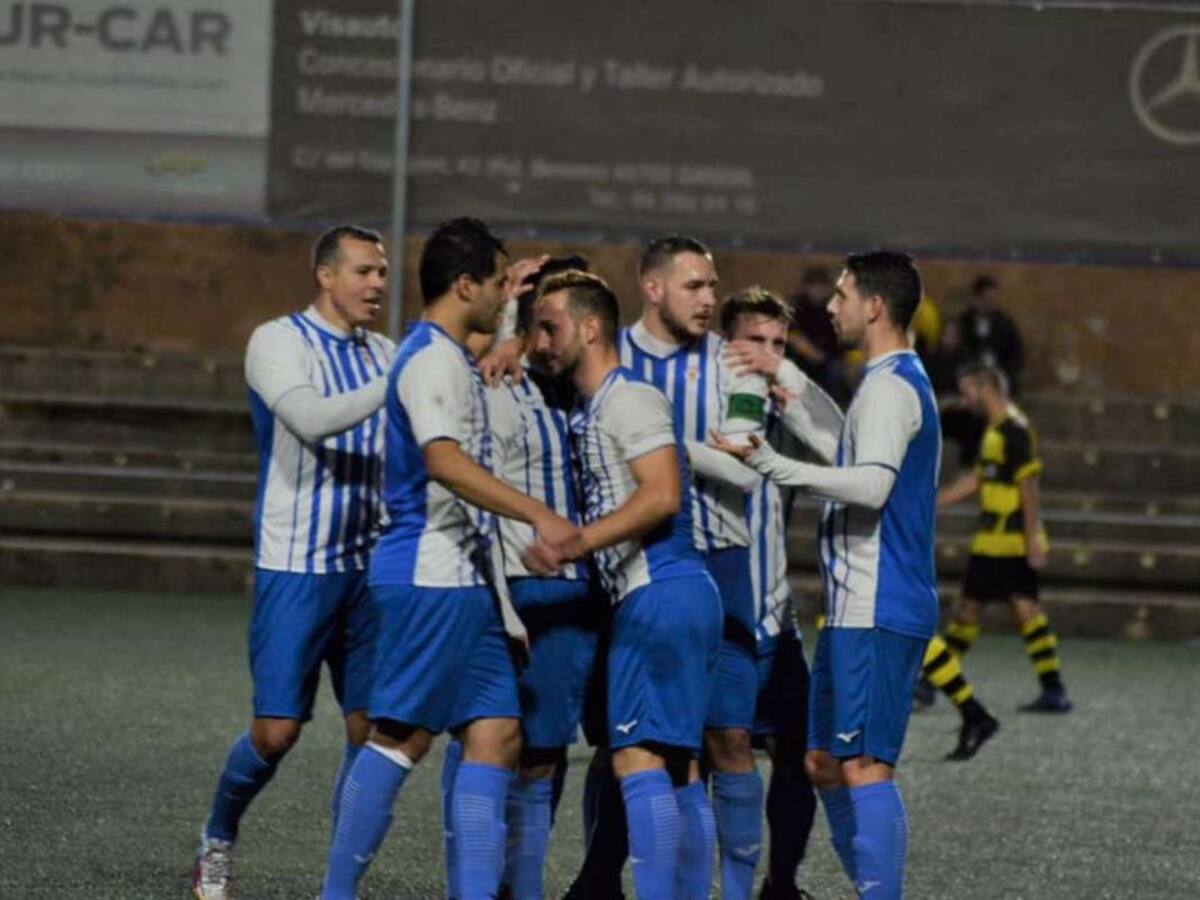 EL CF Gandia es cada vez más líder del grupo sexto de primera regional