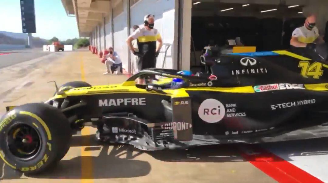 Fernando Alonso estrena el Renault