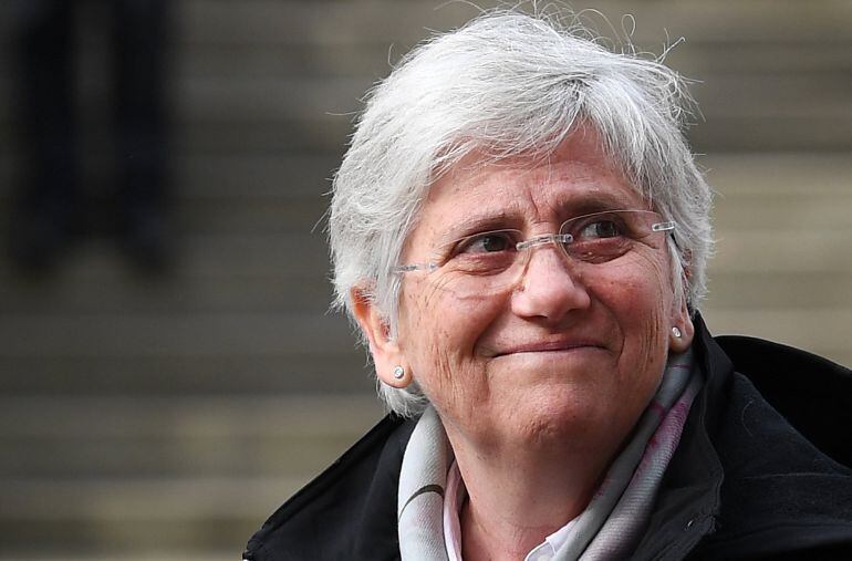 La exconsejera del gobierno autónomo de Cataluña Clara Ponsatí a su llegada a la comisaría de policía de St. Leonards en Edimburgo