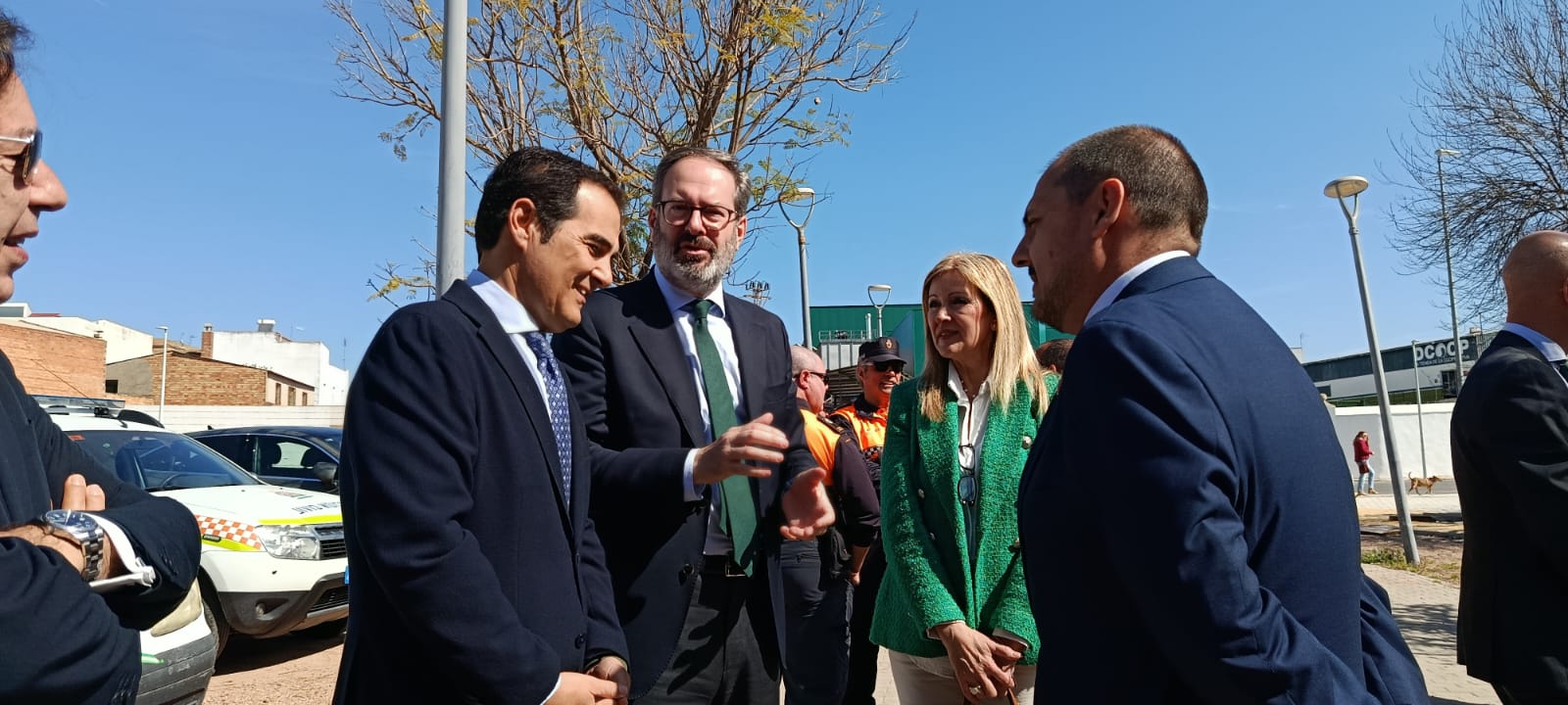 El alcalde de Adamuz, Rafael Ángel Moreno, con el consejero de Justicia de la Junta, José Antonio Nieto, el delegado del Gobierno de la Junta en Córdoba, Adolfo Molina, y la alcaldesa de Bujalance, Elena Alba
