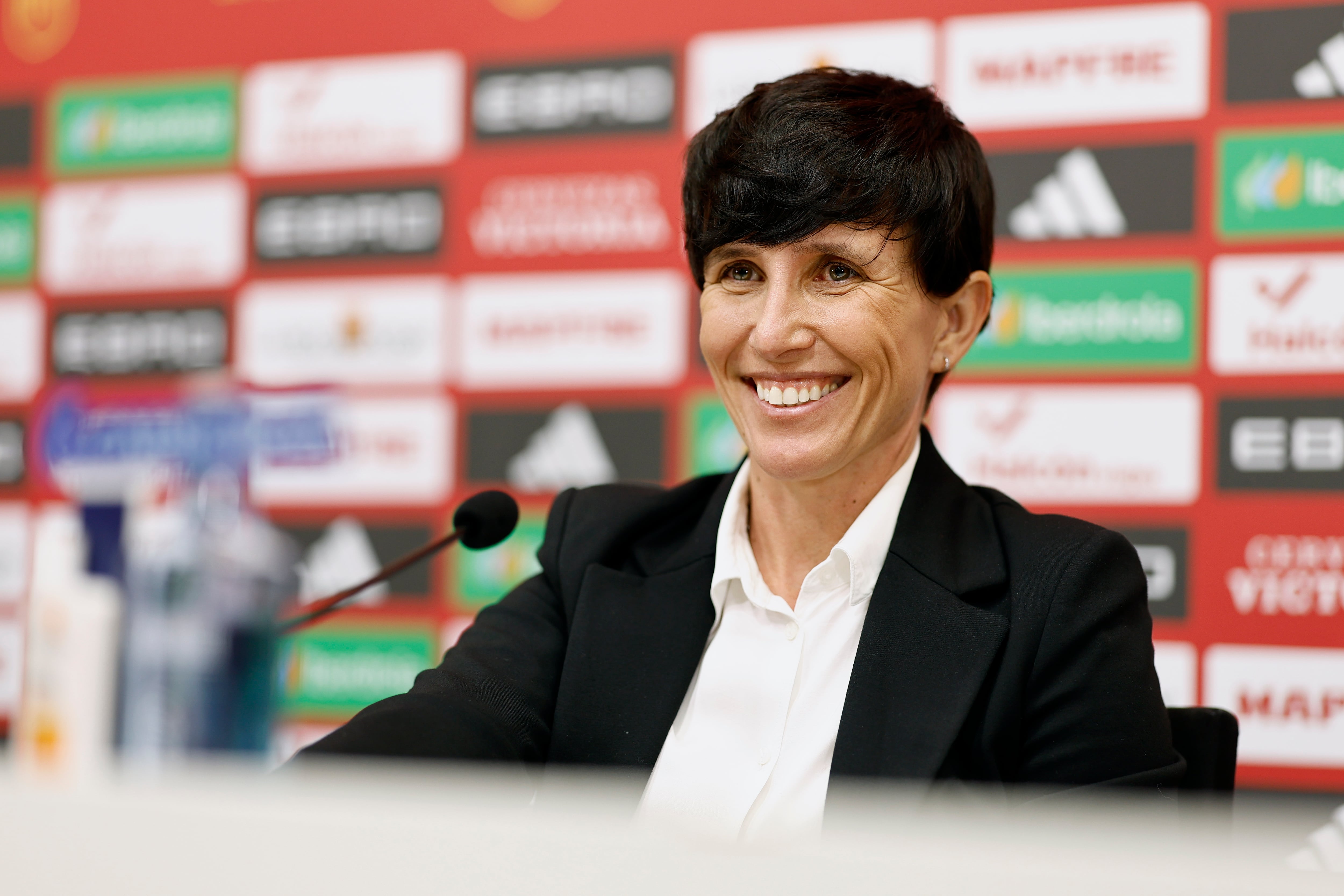 Bermúdez facilita la lista de las convocadas para los partidos ante Alemania