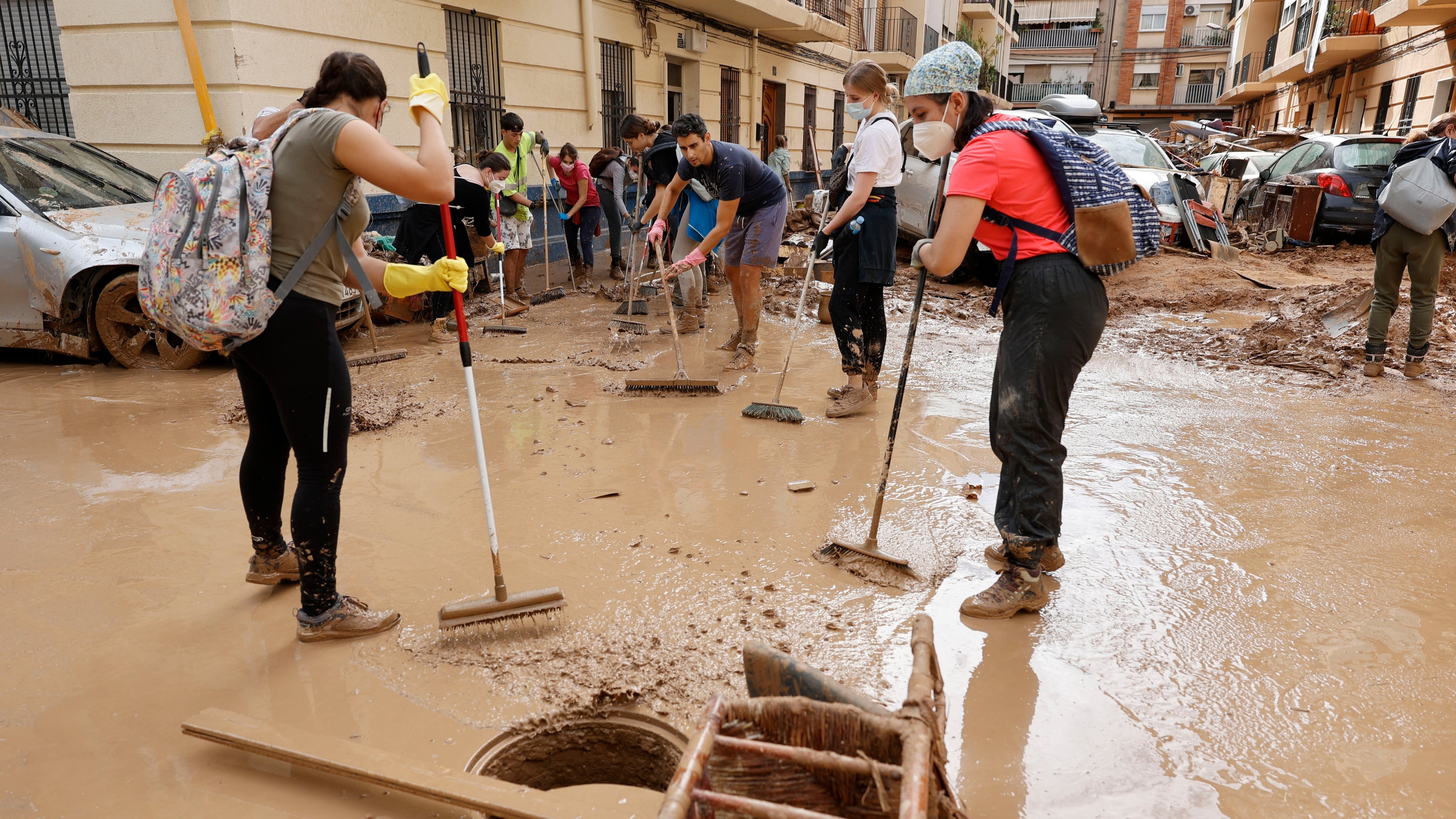 Josemi Huarte, policía pamplonés desplazado a Valencia: "La situación es dantesca. Está absolutamente devastado"