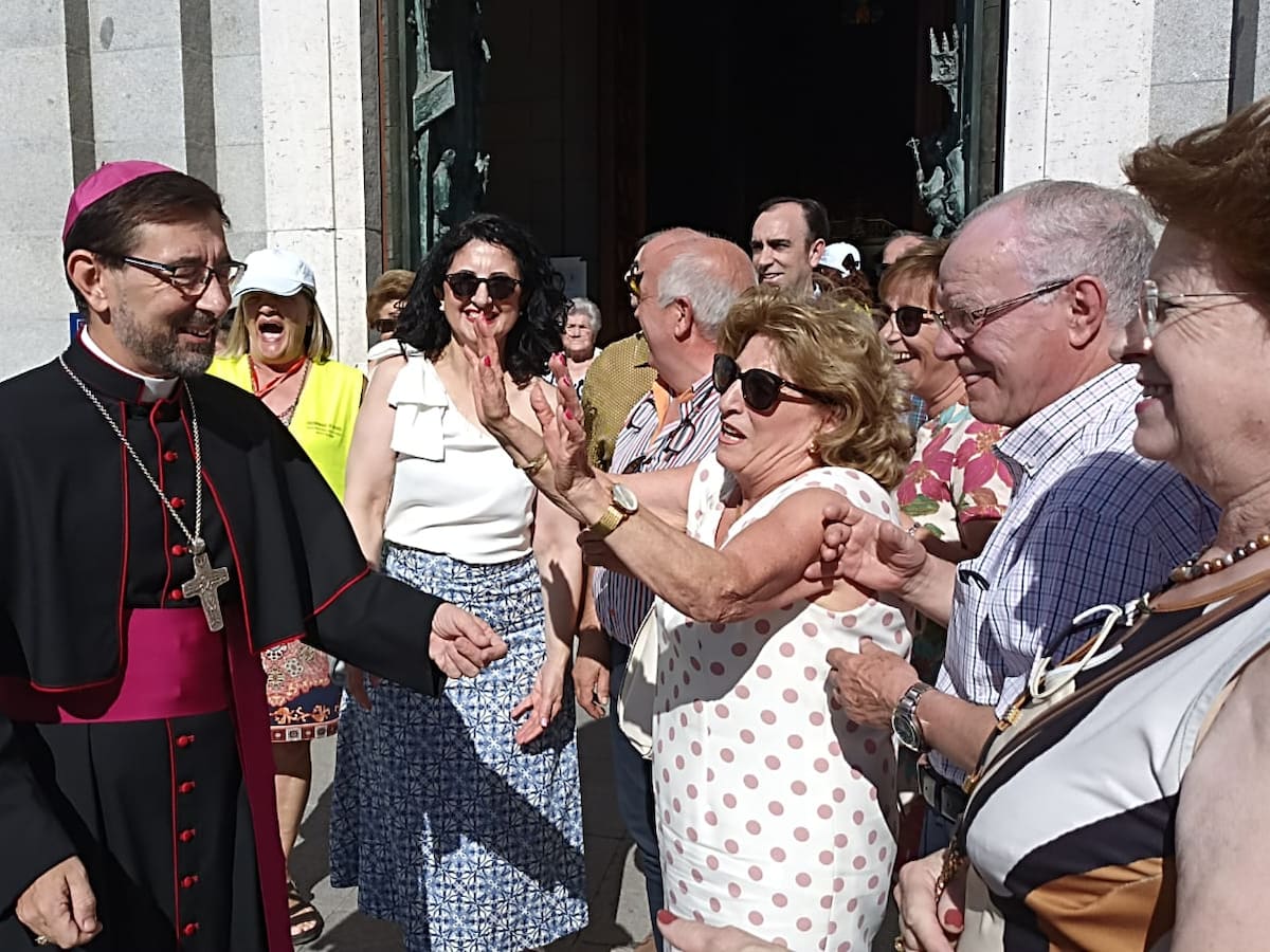 Nutrida representación de Sabiote en el inicio de ministerio del nuevo Arzobispo de Madrid