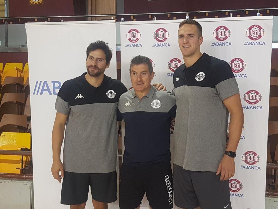 Feuchtmann, Cadenas y Donlin, durante las presentaciones oficiales de los jugadores americanos