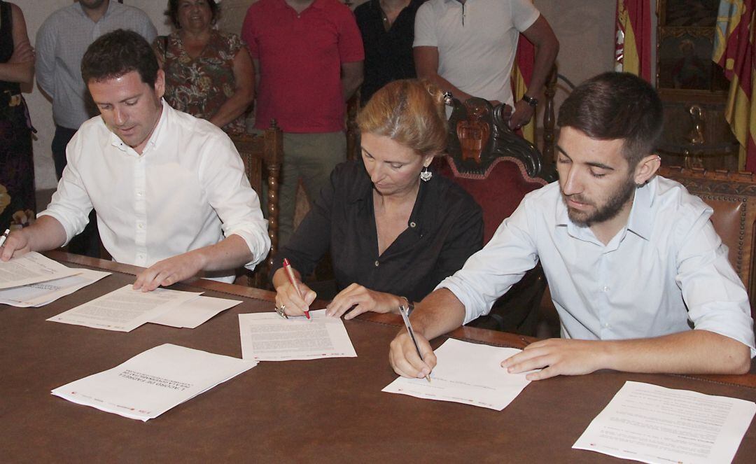 Firma del Acord de Fadrell en junio de 2019