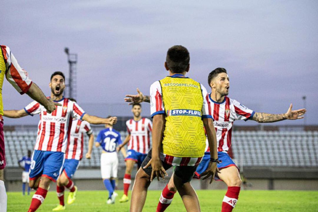 Domínguez celebra un gol.