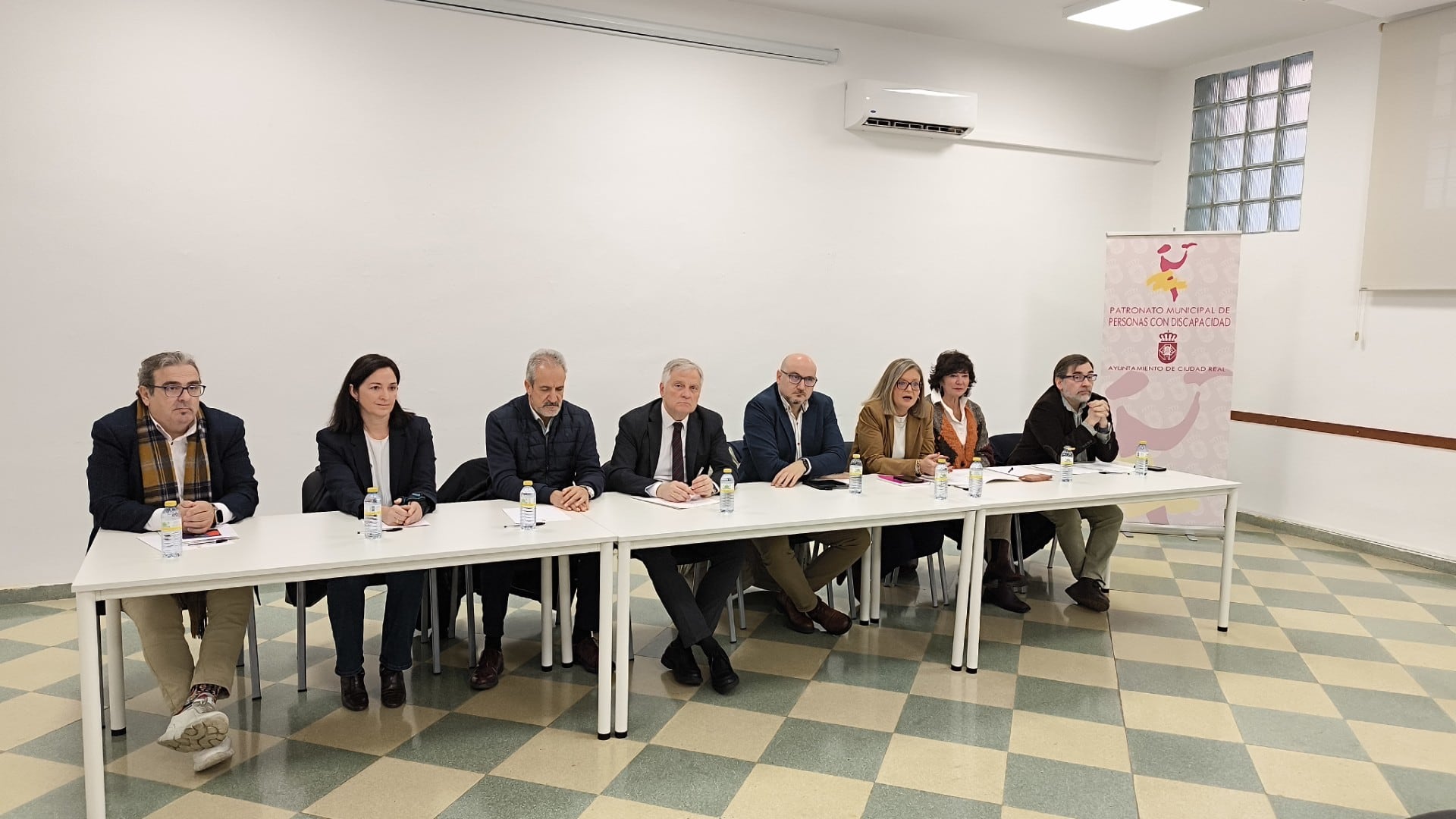 Representantes de las Administraciones y entidades sociales de Ciudad Real en la reunión conjuntadonde han rechazado el evento antivacunas anunciado en la capital