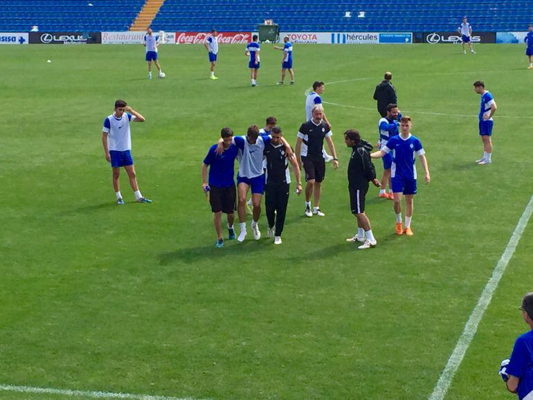 Mariano se retira del entrenamiento lesionado