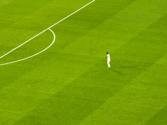 Rüdiger se queda pidiendo perdón a la afición tras perder contra el Milan