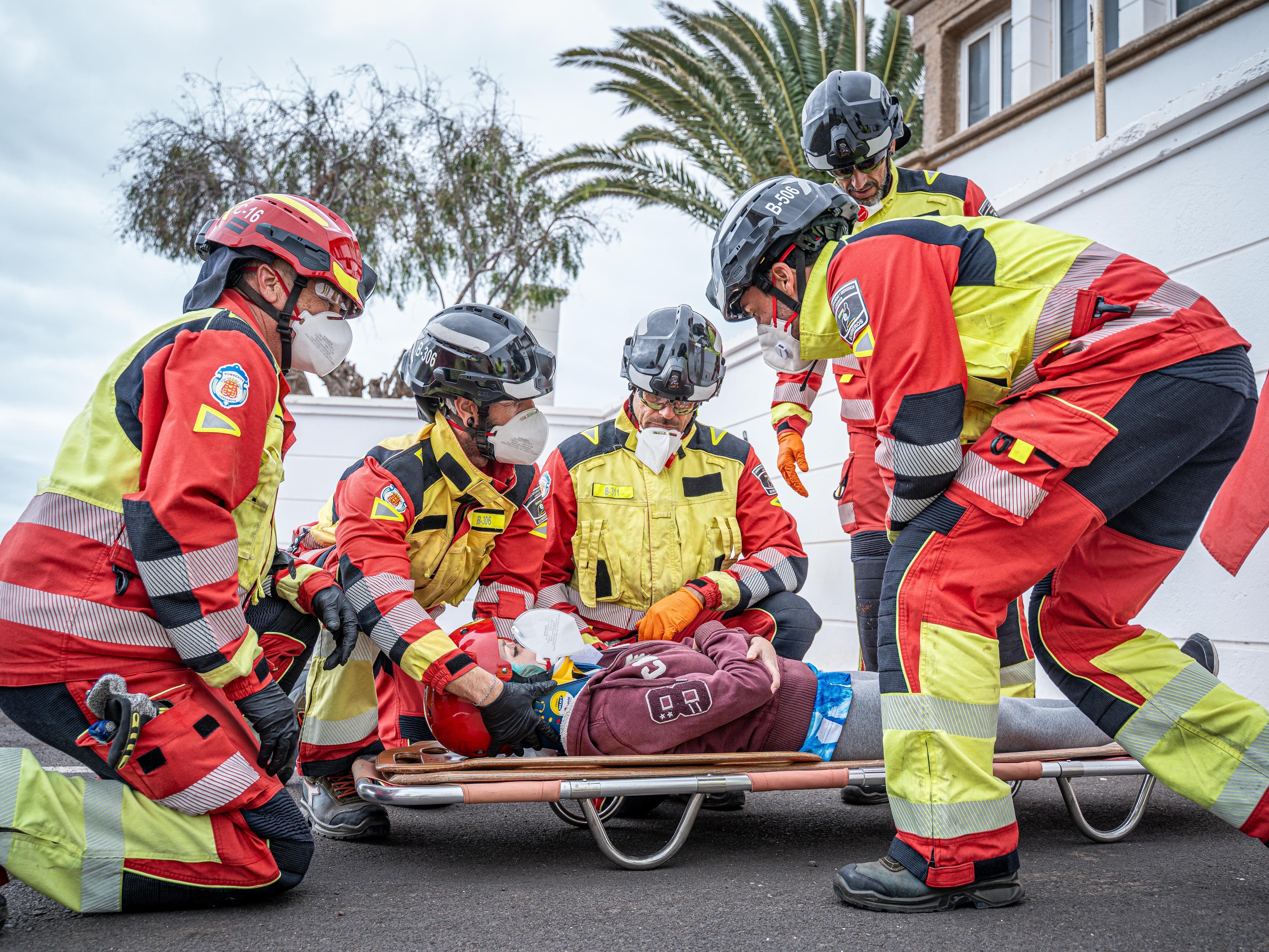 Ejercicio práctico de atención al paciente por parte del Consorcio de Seguridad y Emergencias de Lanzarote.