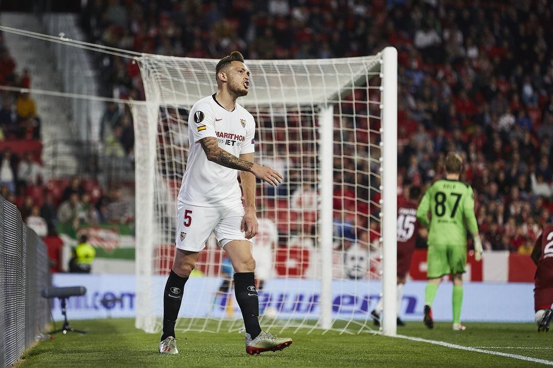 Ocampos, del Sevilla, en un partido de la Europa League.