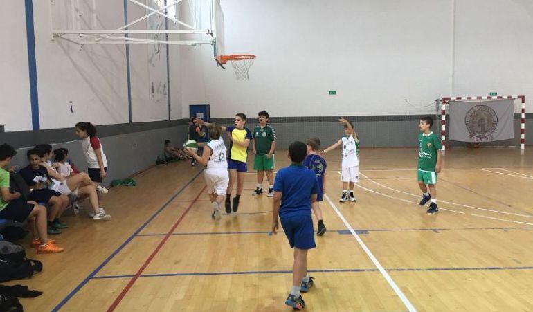 Momento del torneo 3x3 en el Pabellón San Francisco.