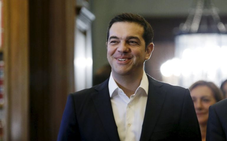 Alexis Tsipras llegando en la tarde de este lunes al palacio de Atenas.