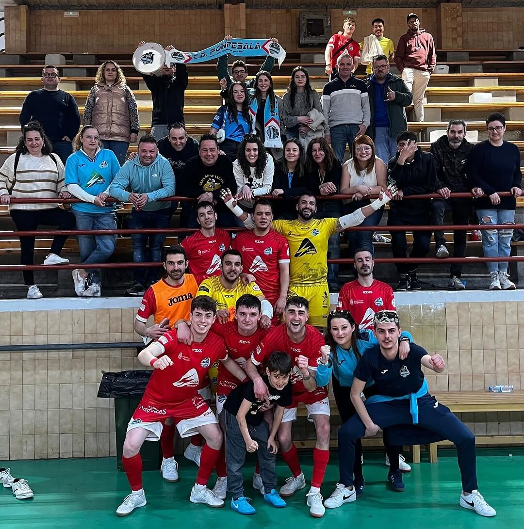 Coebb Ponferrada sigue luchando por escalar puestos en la clasificación de la tercera división en en su grupo 9 de fútbol sala