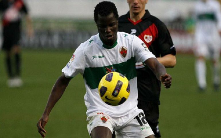 Wakaso Mubarak en su etapa como jugador del Elche C.F.