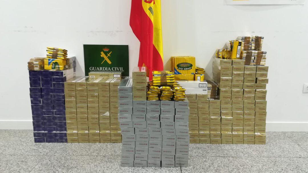 Parte del material incautado por la Guardia Civil en Málaga