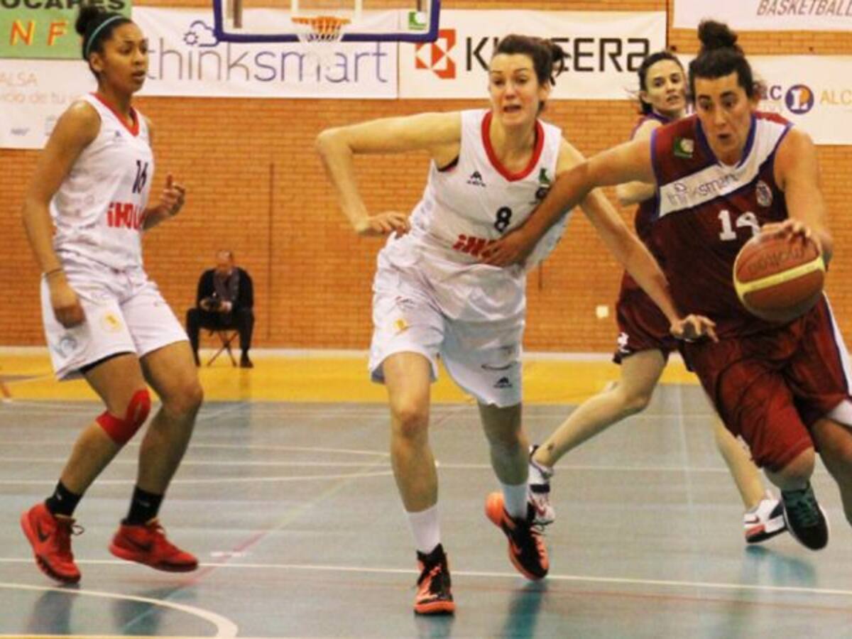 Basket femenino, balonmano y fútbol