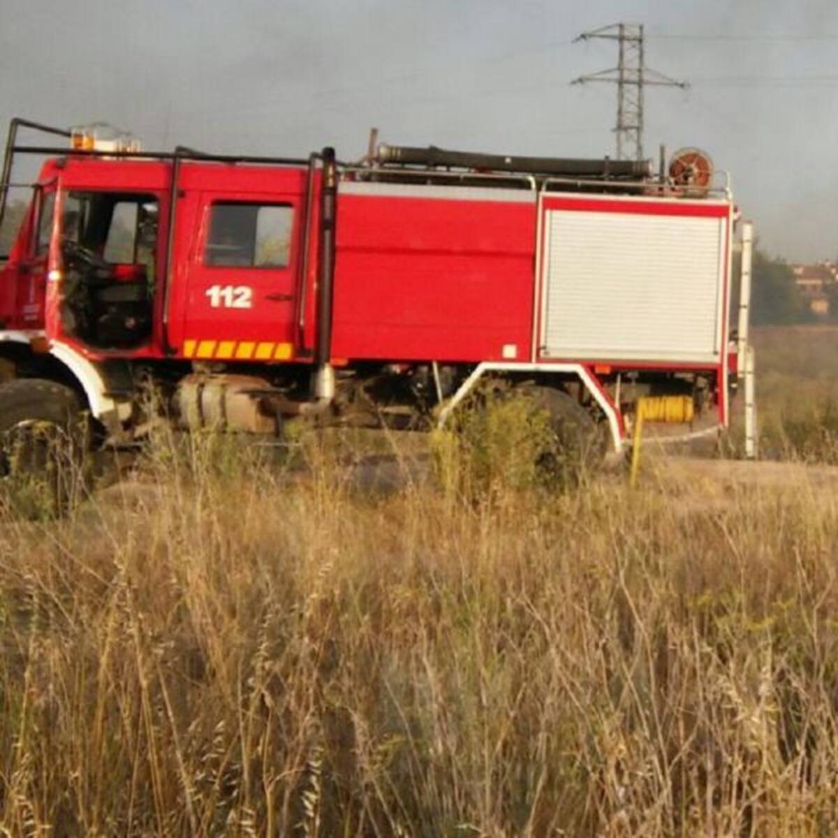Un incendio quema en Aranda más de una hectárea de terreno agrícola en las horas más tórridas de este miércoles