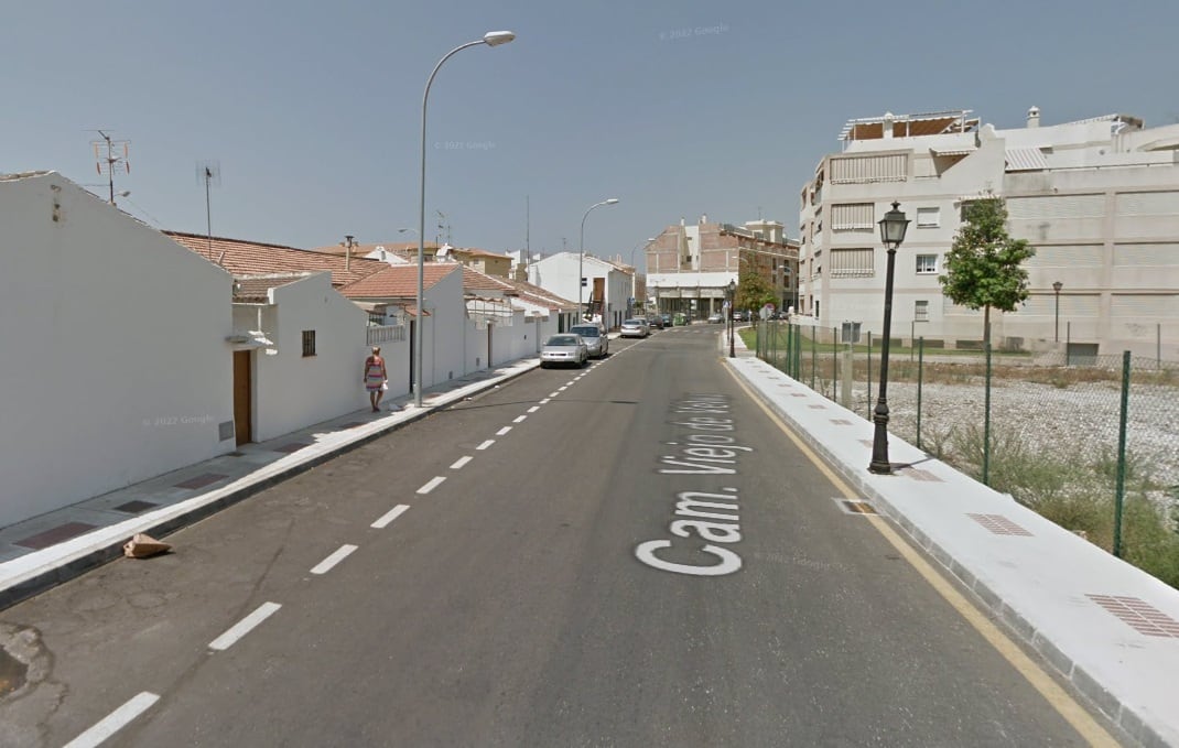 Camino Viejo de Vélez, la calle de Rincón de la Victoria donde ha tenido lugar el incendio en una imagen de Google Maps.