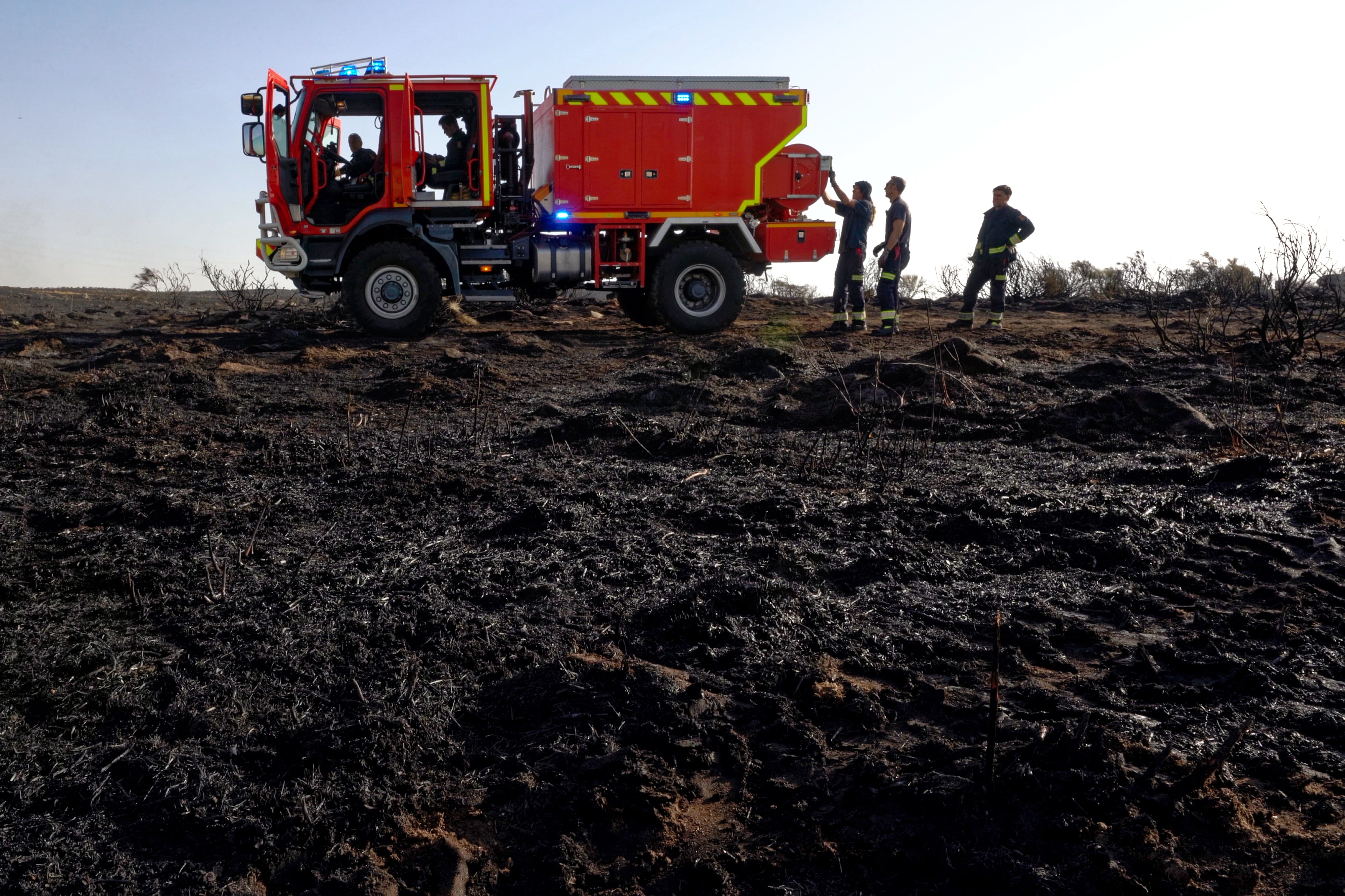 ÁVILA, 16/08/2025.- Zona quemada en las proximidades de Urraca-Miguel, barrio anexionado de Ávila.