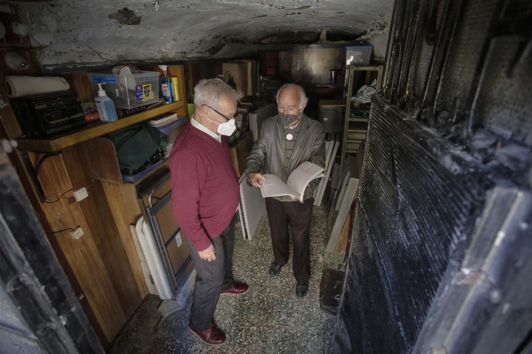 El alcalde de València, Joan Ribó, visita una de les Covetes de Sant Joan