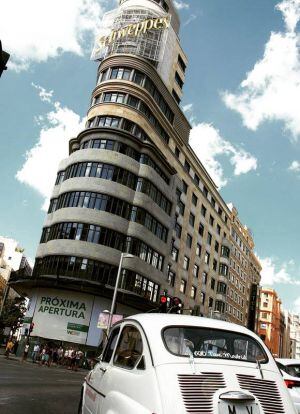 Los tours por Madrid se realizan a bordo de un clásico Seat 600