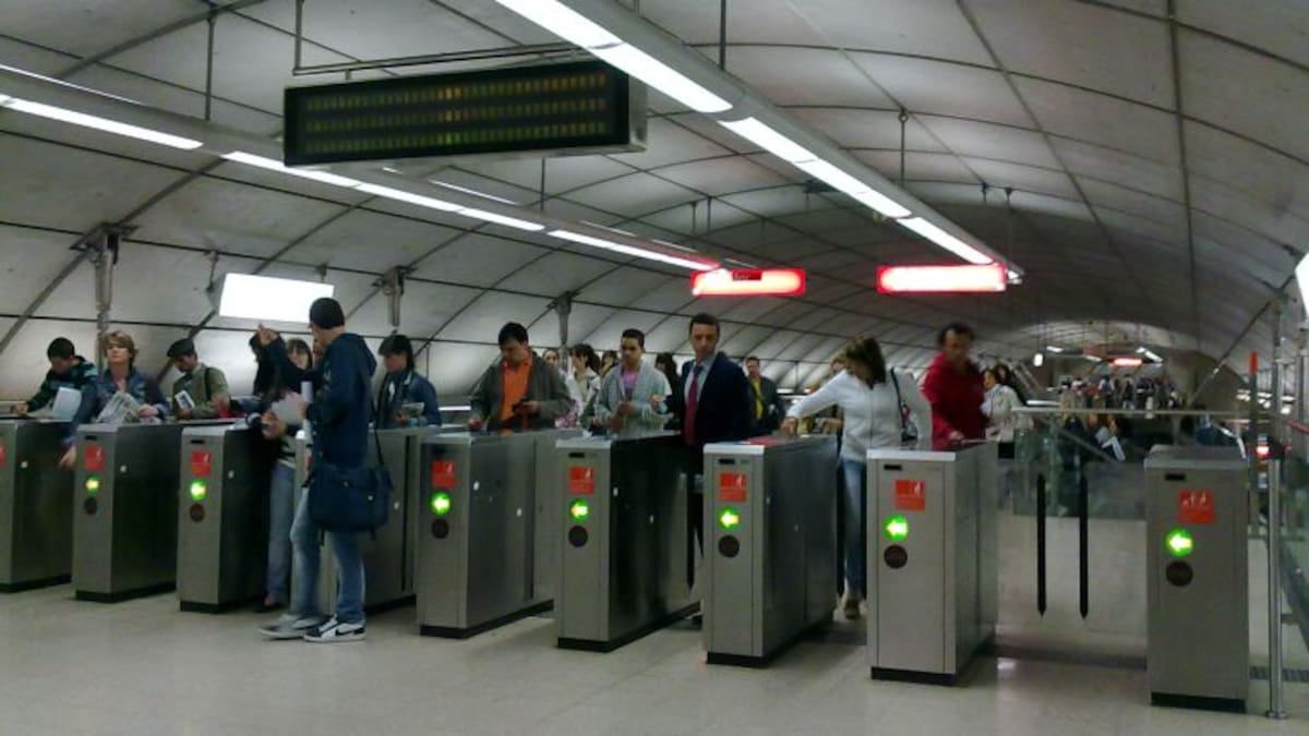 Metro, Tranvía, Eusko Tren y Bus cambian de hora por Navidad