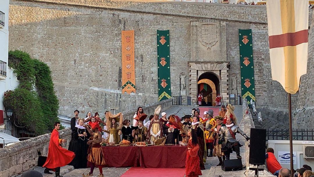 Un momento durante el espectáculo inaugural