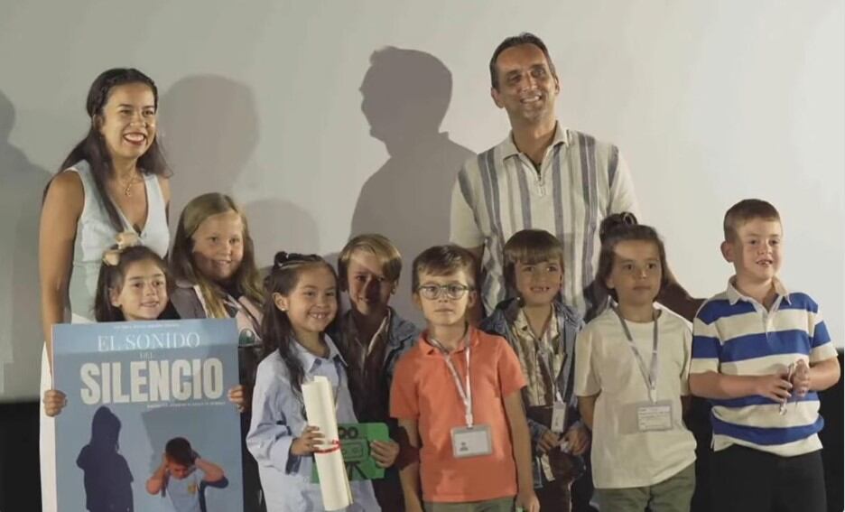 Alumnos y profesores del CEIP Benito Mendez Tarajano de Arrecife, premiados en Cinedfest 12.