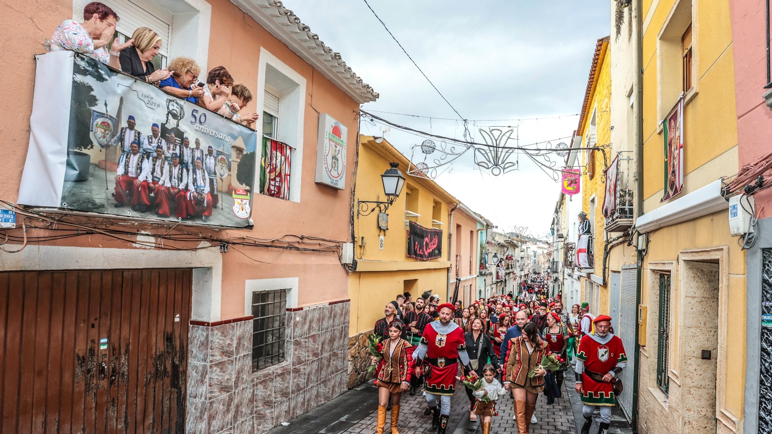 Los nuevos cargos suben a la ermita de San Bonifacio