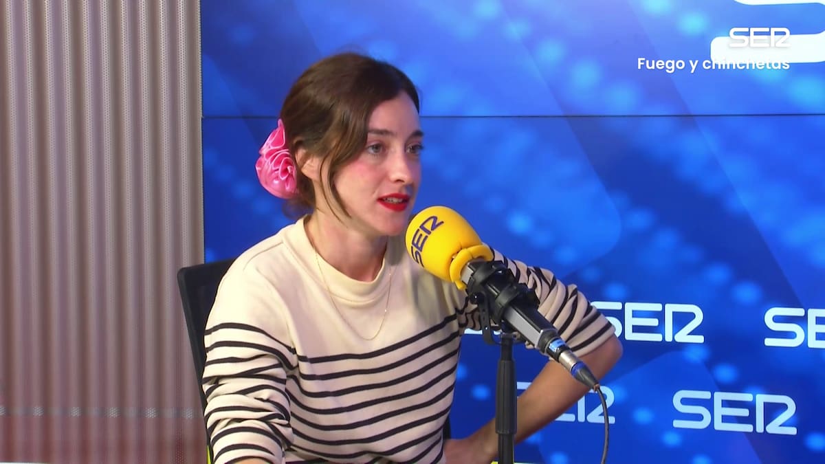 Russian Red: "Le pregunto lo más íntimo e inconfesable a ChatGPT"