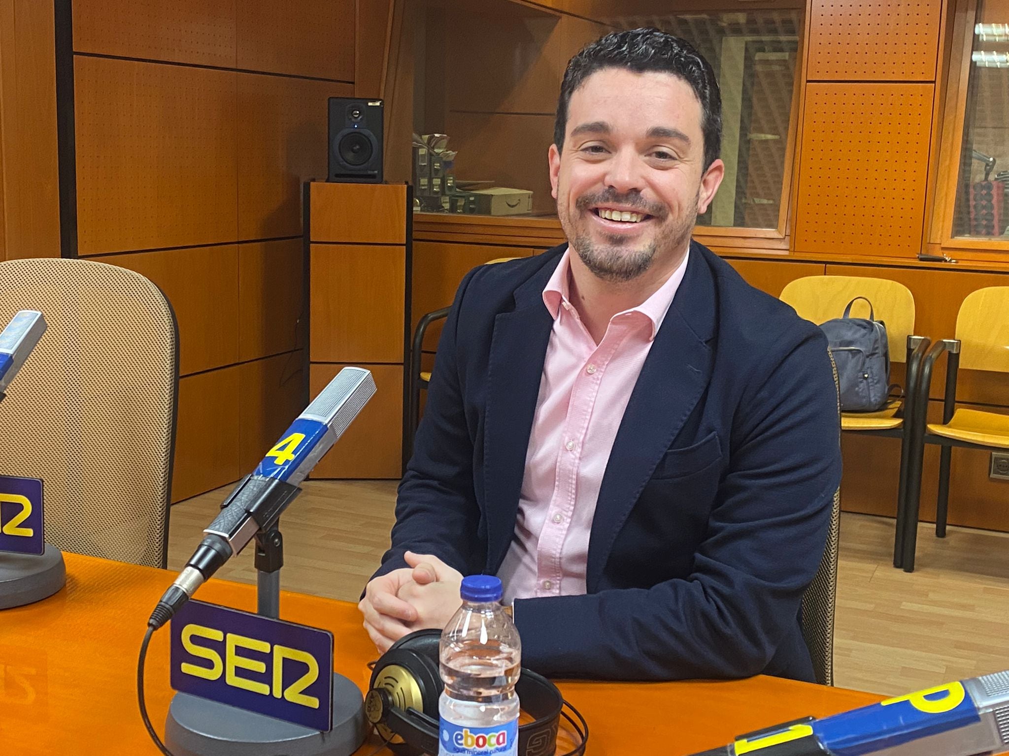 Darío Villagrasa, en Radio Zaragoza, tras el Congreso del PSOE  que se celebró en Sevilla