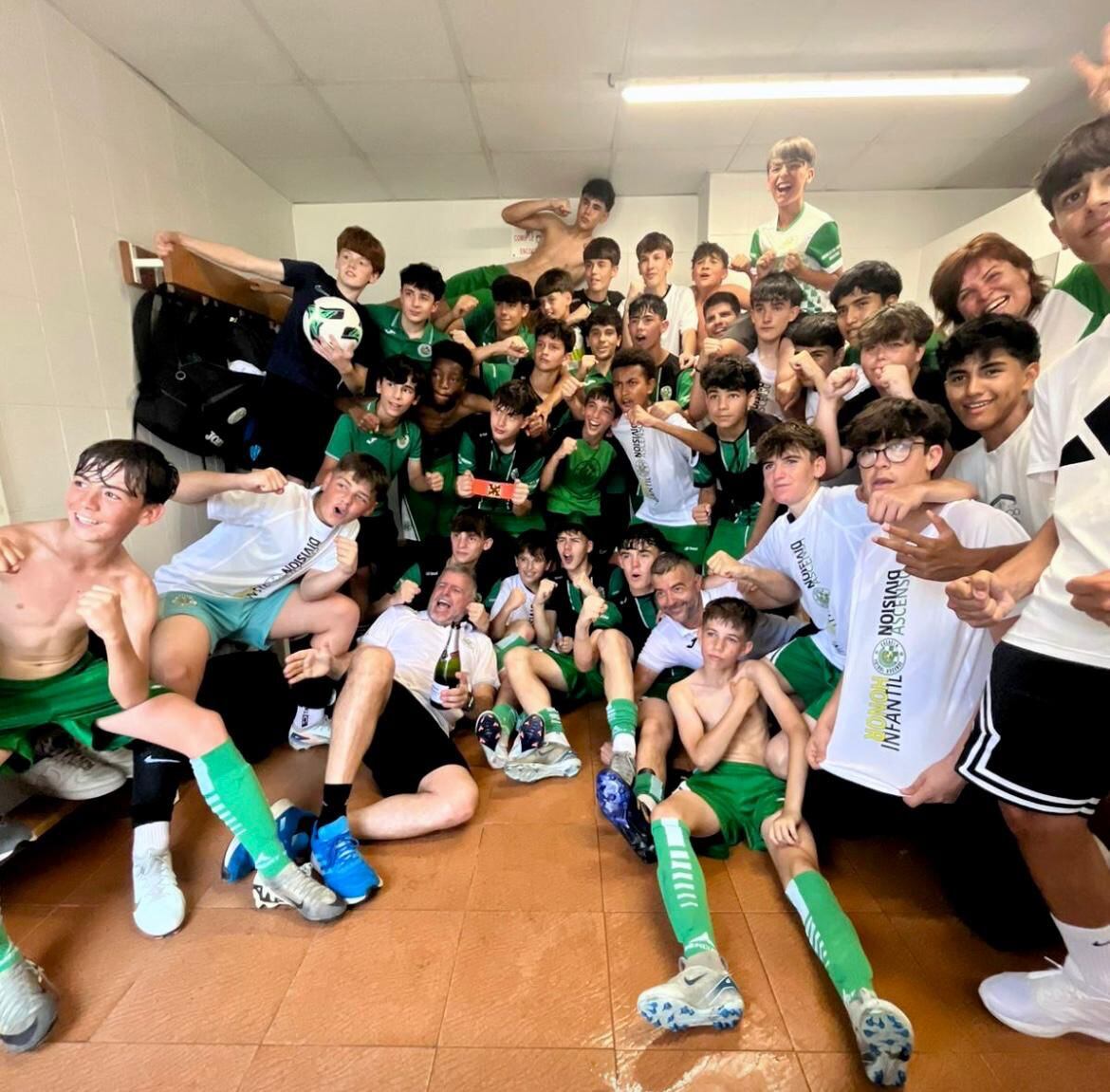 La EFO infantil ha conseguido el ascenso a División de Honor