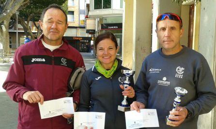 Jose Ferris (I), Paqui Tárraga y Rubén Andrés en Almoradí