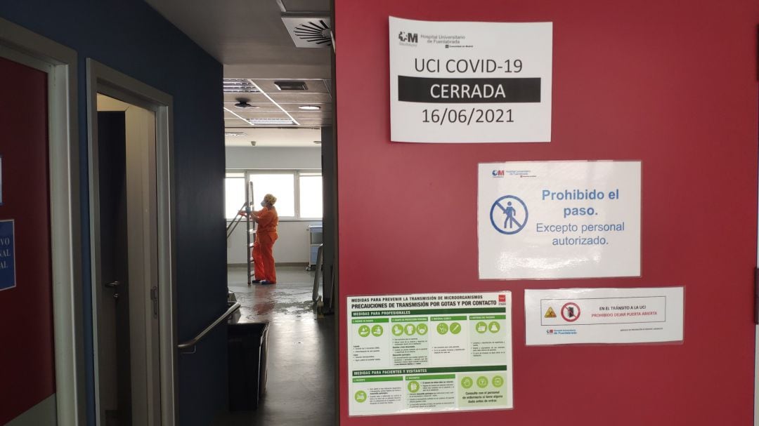 La UCI Covid del Hospital U. de Fuenlabrada ha podido cerrar tras más de un año de funcionamiento.