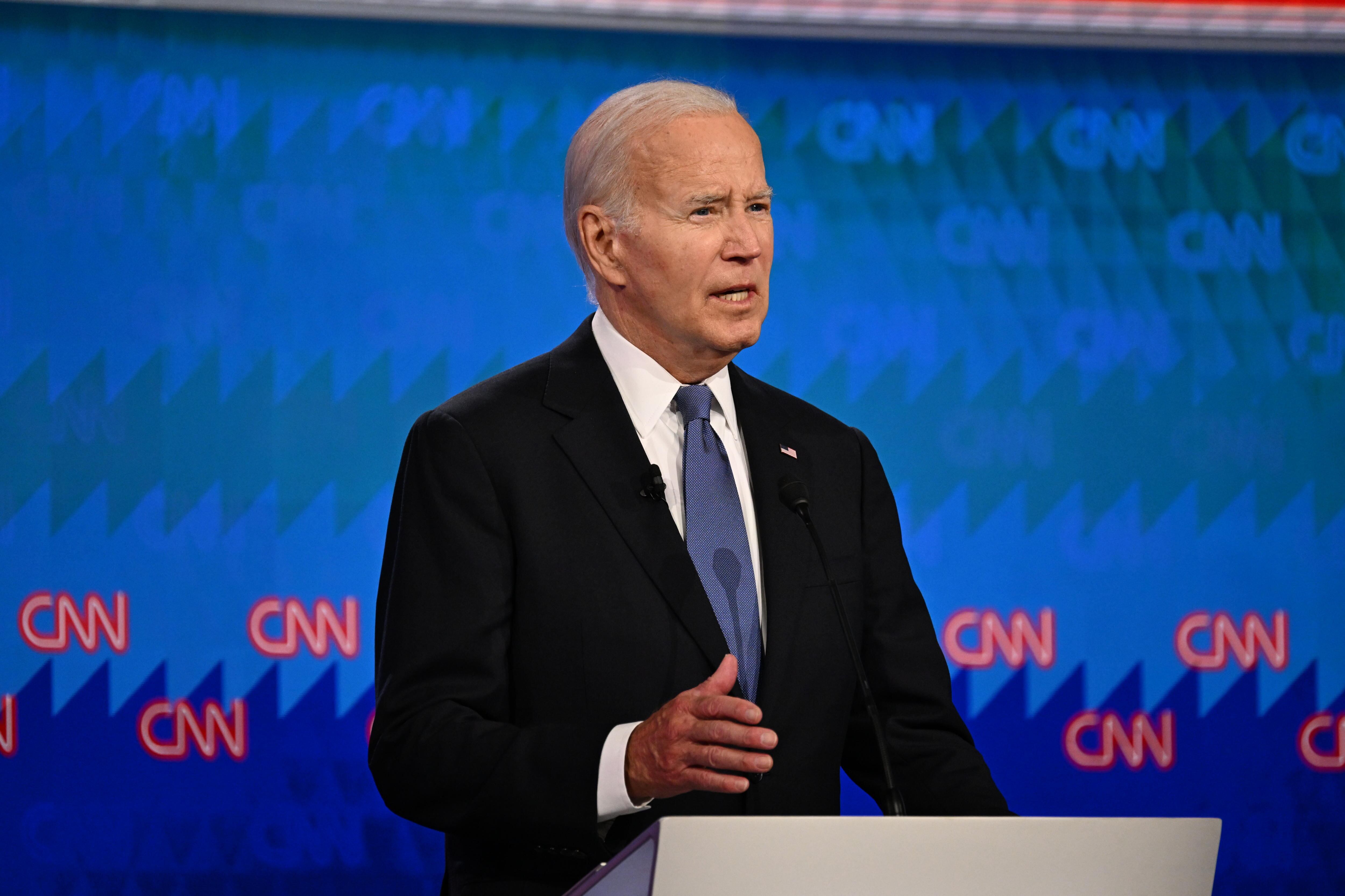 Un experta en protocolo analiza el comportamiento de Joe Biden en el primer debate electoral de las elecciones de Estados Unidos: &quot;A ver qué hace ahora&quot;. EFE/EPA/WILL LANZONI / CNN PHOTOS MANDATORY CREDIT: CNN PHOTOS / CREDIT CNN - WILL LANZONI EDITORIAL USE ONLY EDITORIAL USE ONLY