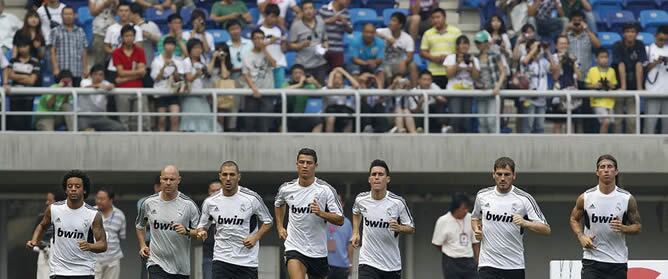 Los jugadores del Real Madrid entrenan en China