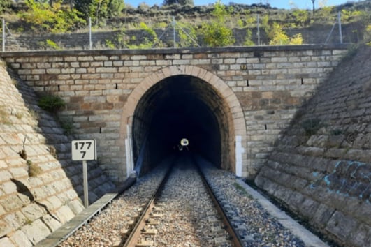 Transportes adjudica por 120 millones de euros la adaptación de túneles y pasos superiores para electrificar la línea Zaragoza-Teruel-Sagunto