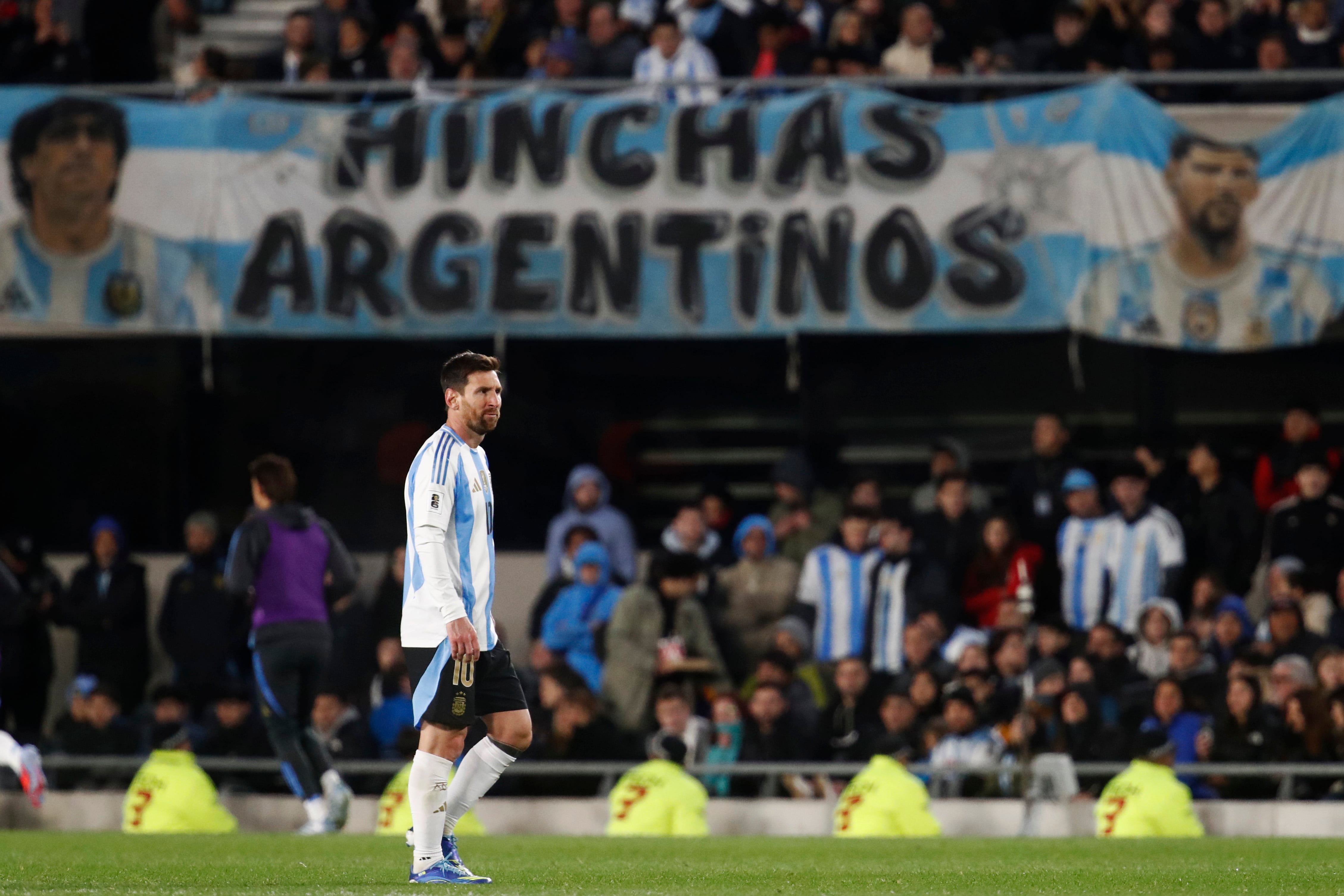 Leo Messi, en el Monumental durante el Argentina-Venezuela. (Marcos Brindicci/Getty Images)
